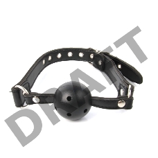 Пластиковый шар-кляп черного цвета на регулируемых ремешках